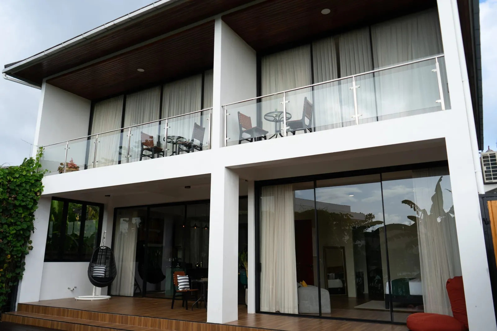 The Glass Balcony House, Canggu