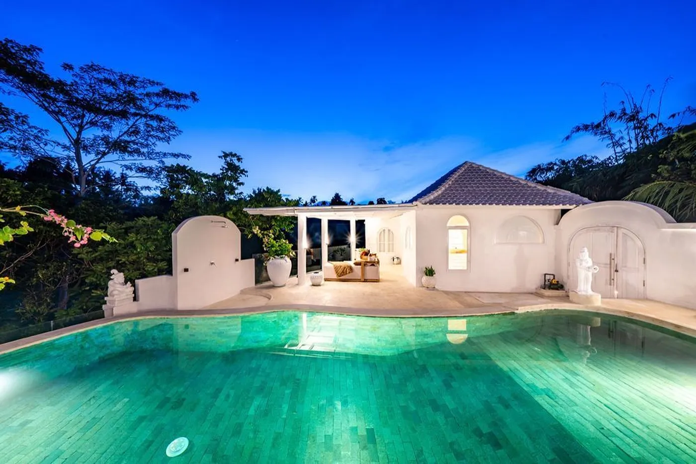 The House at Mas, Mas