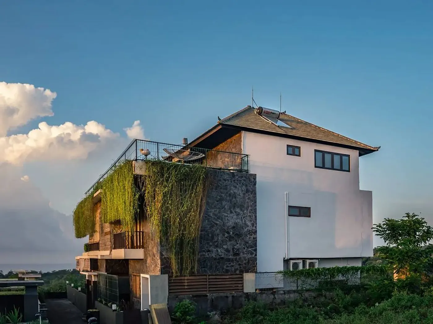 The Sea Terrace House, photograph 5