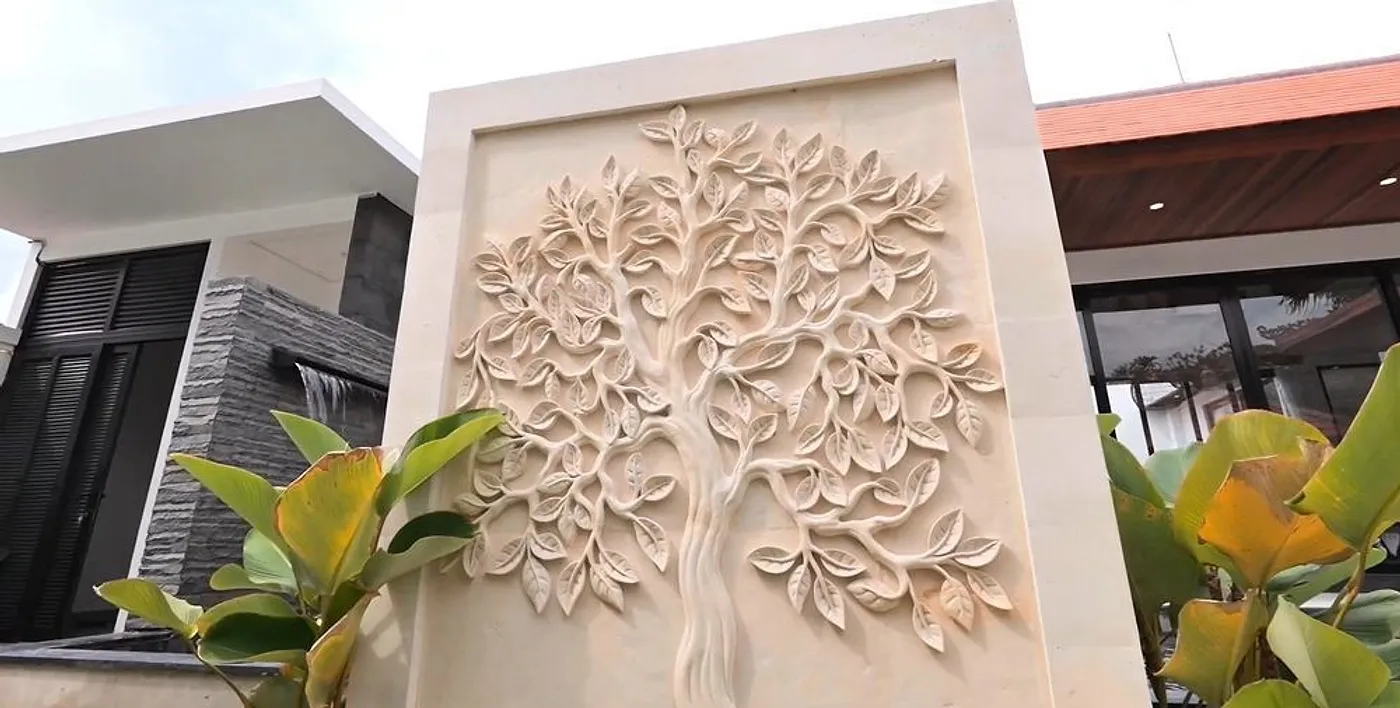 The Tree of Life House, photograph 2