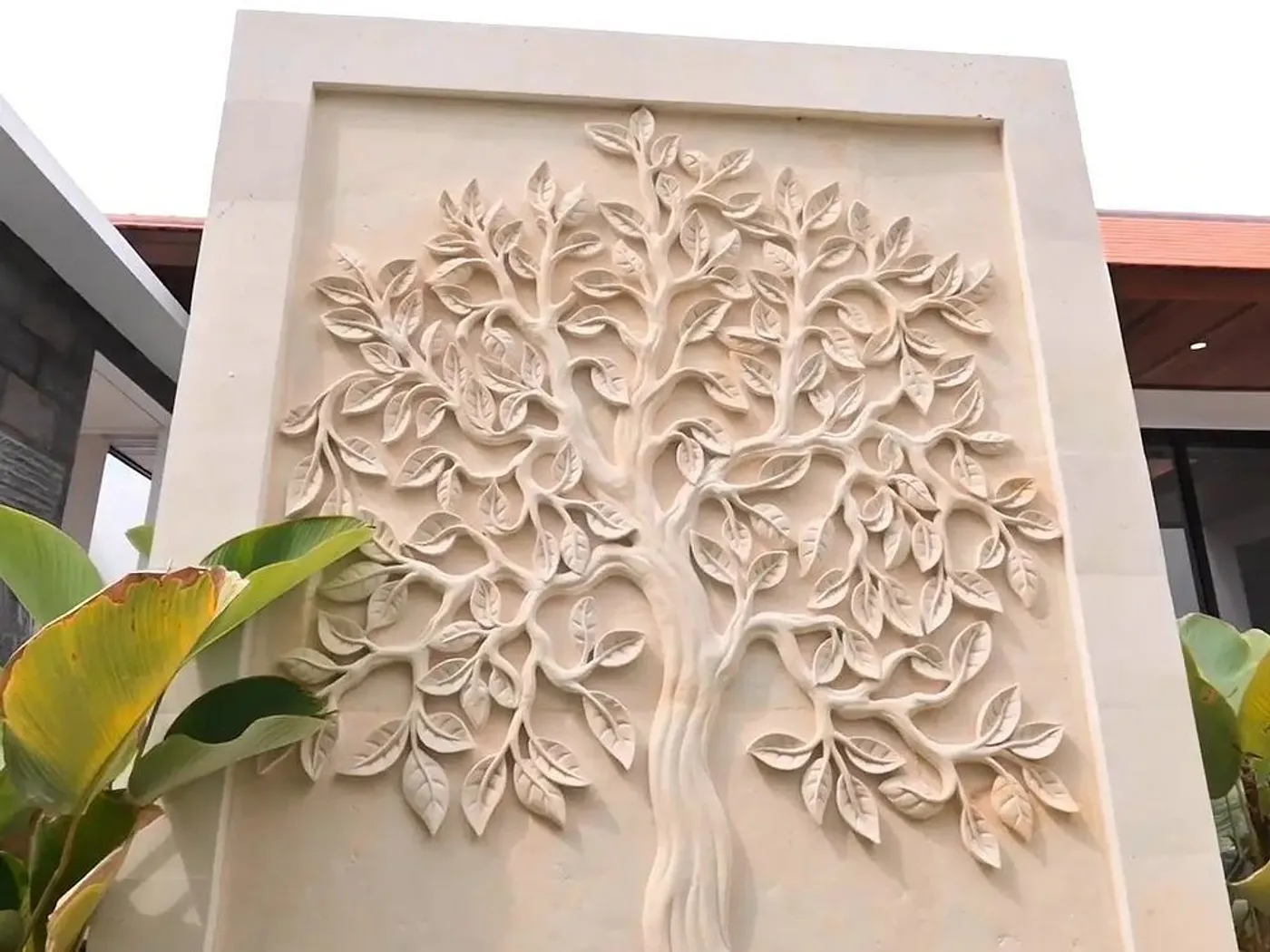 The Tree of Life House, photograph 4
